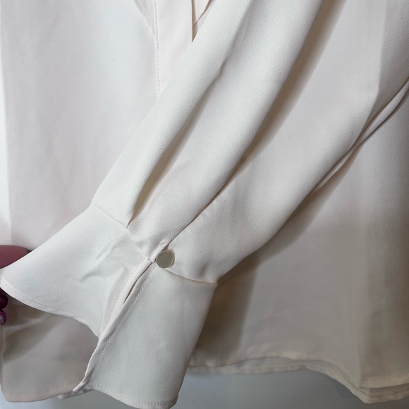 LOFT Cream Long Sleeve Ruffled Blouse - Picture 4 of 8